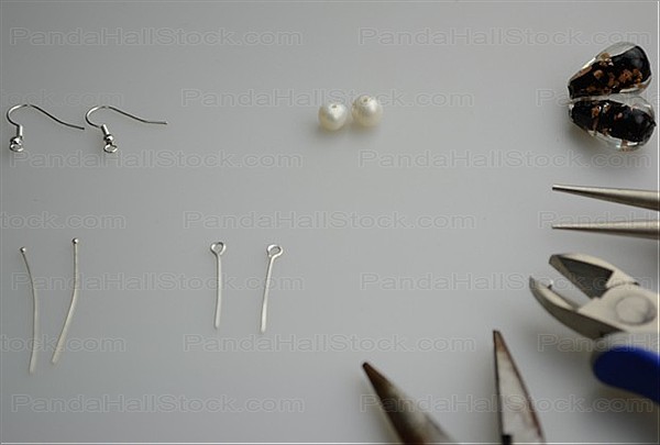 Tools used when make drop earrings